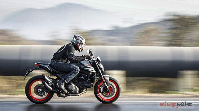Ducati Monster BS6 action