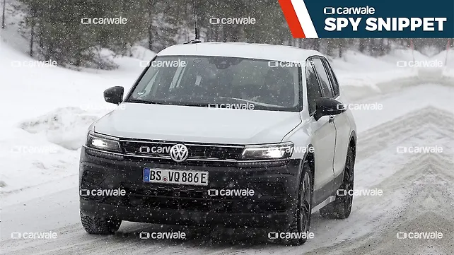 Volkswagen Tiguan Right In Front Of The Three Quarters Volkswagen Tiguan Right In Front Of The Three Quarters
