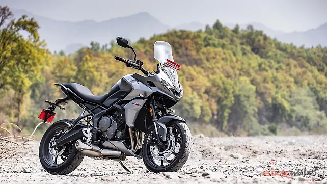 Yamaha MT 15 V2 Right Side View Yamaha MT 15 V2 Right Side View