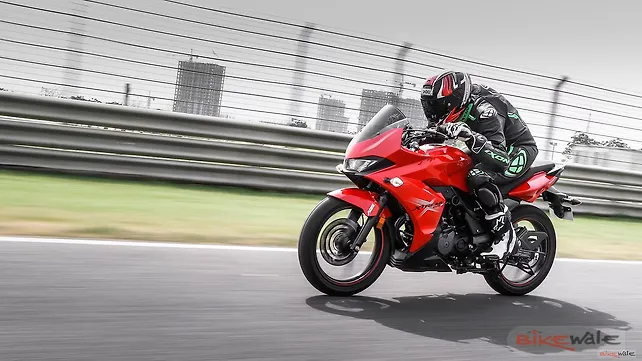 Hero Xtreme 200S Left Side View Hero Xtreme 200S Left Side View