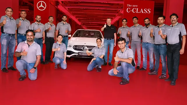 Mercedes-Benz New C-Class Front View Mercedes-Benz New C-Class Front View