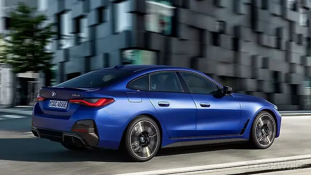 BMW i4 Правая задняя три четверти BMW i4 Правая задняя три четверти