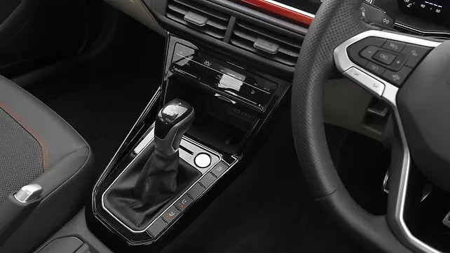 Volkswagen Virtus Gear Shifter/Gear Shifter Stalk Volkswagen Virtus Gear Shifter/Gear Shifter Stalk