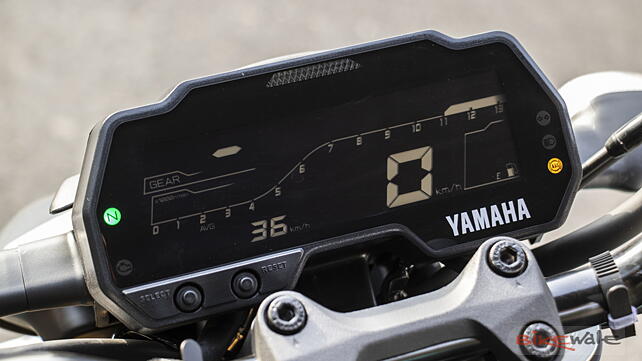 Yamaha Mt 15 V2 Price Mileage Images Colours Bikewale