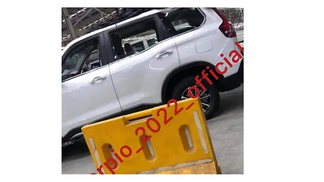 Mahindra New Scorpio, вид слева Mahindra New Scorpio, вид слева