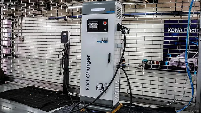 Hyundai Kona Electric EV Car Wall Mounted Fast Charger Hyundai Kona Electric EV Car Wall Mounted Fast Charger