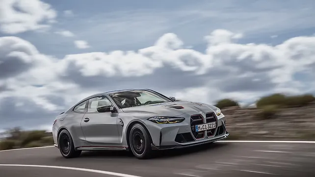 BMW M4 Competition Правая передняя часть Три четверти BMW M4 Competition Правая передняя часть Три четверти