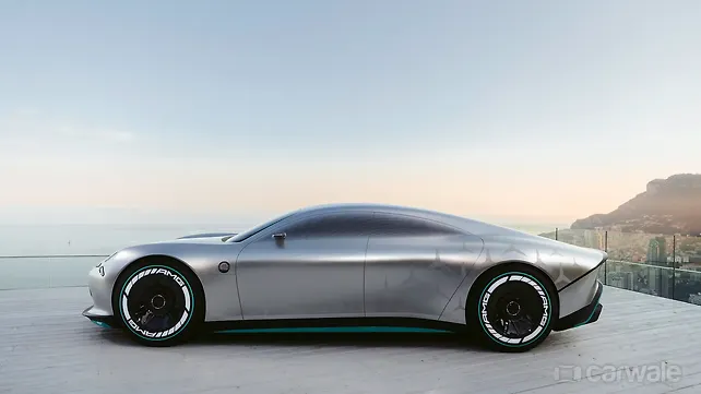 Mercedes-Benz EQS, вид слева Mercedes-Benz EQS, вид слева