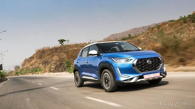 Nissan правый передний три четверти Nissan правый передний три четверти