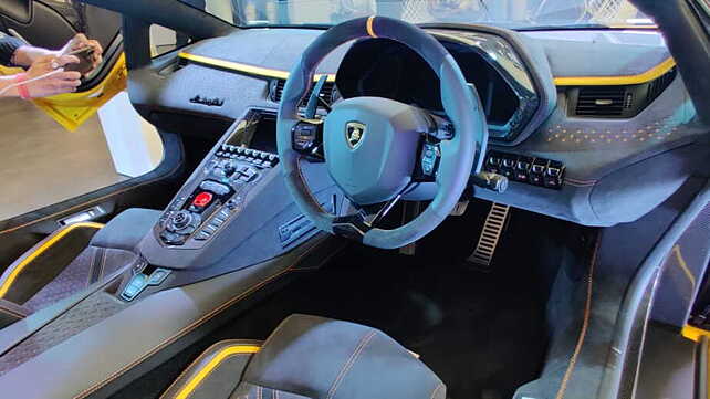 Lamborghini  Dashboard