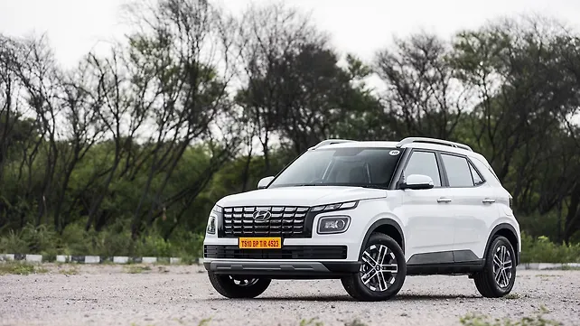 Hyundai Venue Right Front Three Quarter Hyundai Venue Right Front Three Quarter