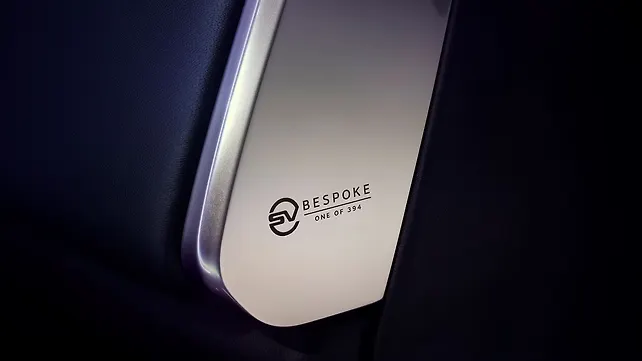 Боковой значок Jaguar F-Pace Боковой значок Jaguar F-Pace