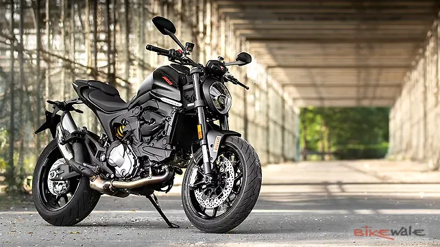 Ducati Scrambler Urban Motard Right Front Three Quarter