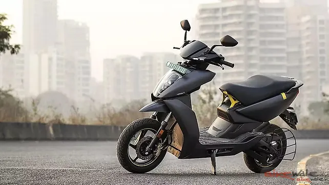 Ather 450X Left Side View Ather 450X Left Side View