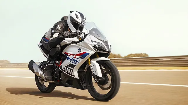 BMW G310 RR Right Front Three Quarter BMW G310 RR Right Front Three Quarter