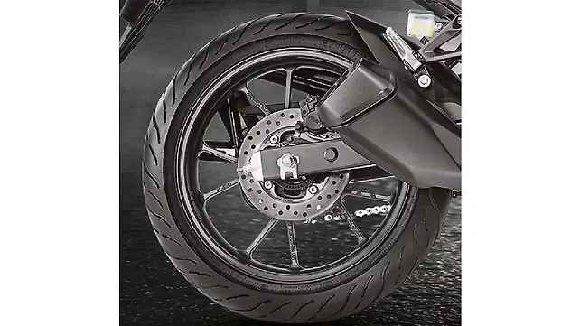 Honda CB300F Rear Tyre Honda CB300F Rear Tyre