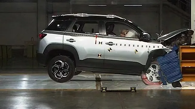 Maruti Suzuki Grand Vitara Right Side View Maruti Suzuki Grand Vitara Right Side View