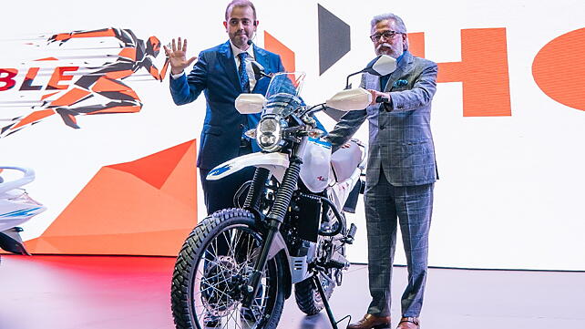 Dr. Pawan Munjal, Chairman and CEO, Hero MotoCorp introduced three new products – the Xpulse 200 4V motorcycle and Dash 110 & Dash 125 scooters in Turkiye