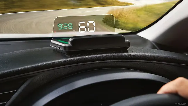 Toyota Innova Crysta Head-Up Display (HUD) Toyota Innova Crysta Head-Up Display (HUD)