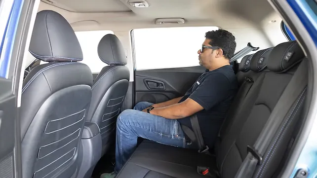 Mahindra XUV400 Second Row Seats