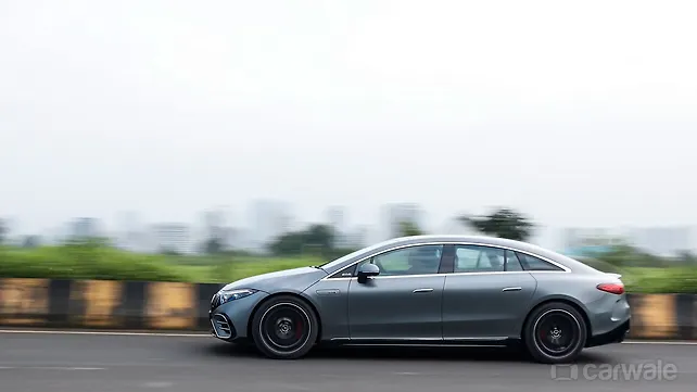Mercedes-Benz AMG EQS, вид слева Вид слева
