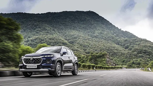 Maruti Suzuki Grand Vitara Left Front Three Quarter