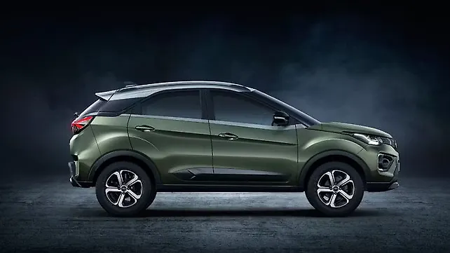 Tata Nexon, вид справа Tata Nexon, вид справа