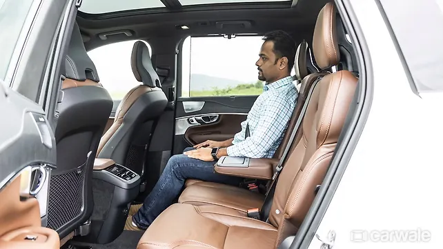 Сиденья второго ряда Volvo XC90 Второй ряд сидений
