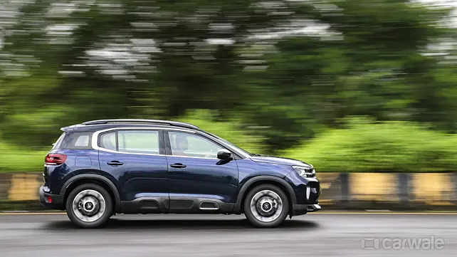 Citroen C5 Aircross Right Side View Right Side View