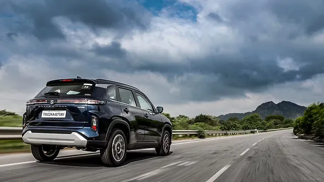 Maruti Suzuki Grand Vitara Right Rear Three Quarter Maruti Suzuki Grand Vitara Right Rear Three Quarter