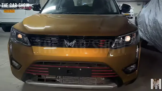 Front View Mahindra XUV300 Sportz exterior design leaked forward of official unveil