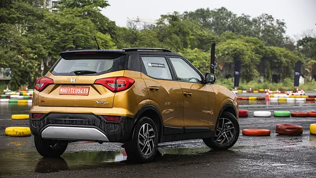 Mahindra XUV300 Turbo Sportz Right Rear Three Quarter Mahindra XUV300 Turbo Sportz Right Rear Three Quarter