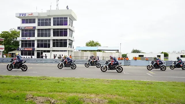 TVS Apache RTR 200 4V Left Side View