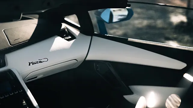 Interiors in Alcantara: Lamborghini Aventador Ultimae and Huracan