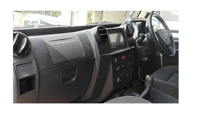 Force Motors Five-door Gurkha Dashboard Force Motors Five-door Gurkha Dashboard