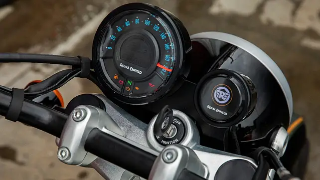 Royal Enfield Super Meteor 650 Instrument Cluster Royal Enfield Super Meteor 650 Instrument Cluster