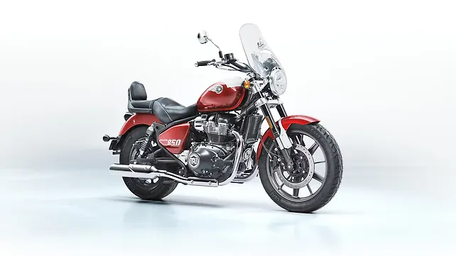 Royal Enfield Super Meteor 650 Right Front Three Quarter Royal Enfield Super Meteor 650 Right Front Three Quarter