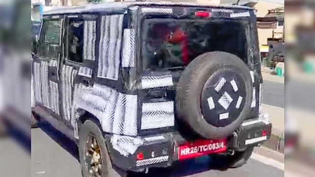 Maruti Suzuki Jimny Левый задний три четверти Maruti Suzuki Jimny Левый задний три четверти