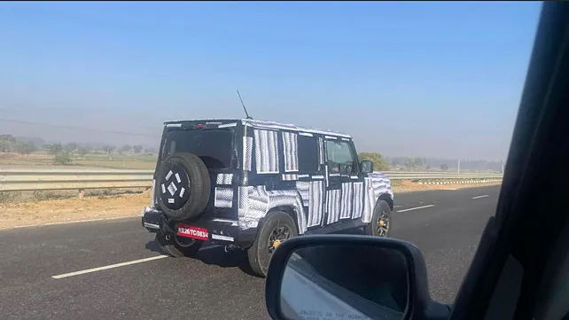 Maruti Suzuki Jimny правый задний три четверти Maruti Suzuki Jimny правый задний три четверти