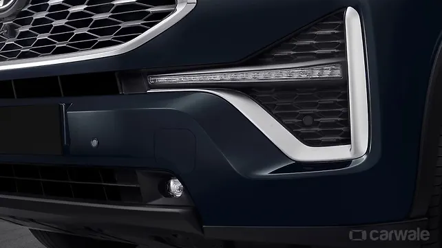 Дневные ходовые огни Toyota Innova Hycross (ДХО) Дневные ходовые огни Toyota Innova Hycross (ДХО)
