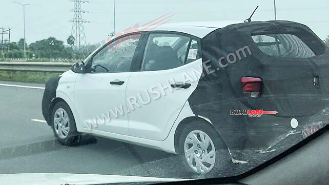 Hyundai i10 NIOS Facelift Spied At Dealer Yard - 1st Look Walkround