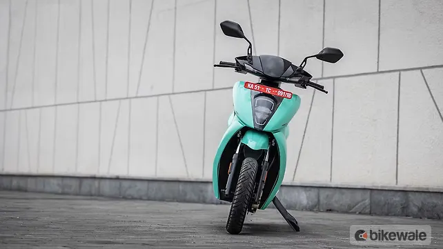 Ather 450X Gen 3 Front View Ather 450X Gen 3 Front View