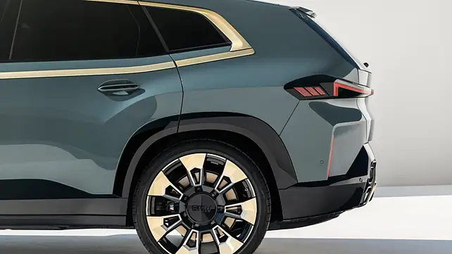 BMW Левая задняя три четверти BMW Левая задняя три четверти