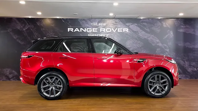 Land Rover Range Rover Sport Right Side View Land Rover Range Rover Sport Right Side View