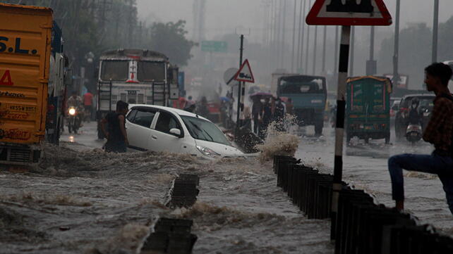 Flooded NH8 in Gurgaon