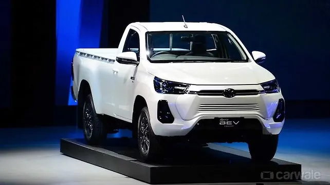 Toyota Hilux правый передний три четверти