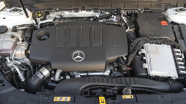 Mercedes-Benz GLB Engine Shot