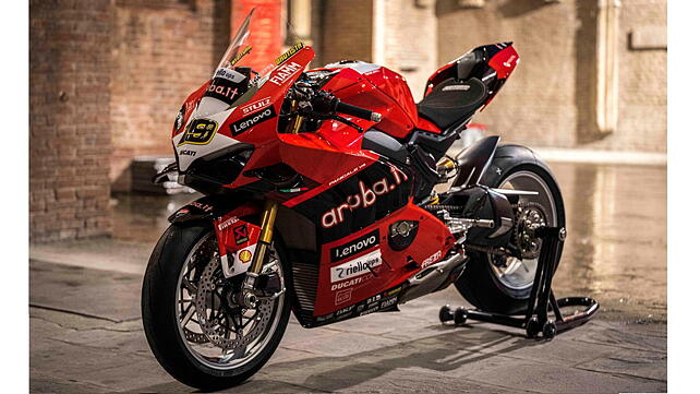 Ducati Panigale V4 Left Side View