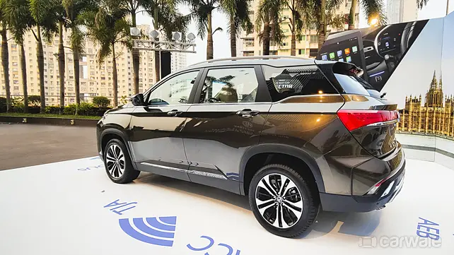 MG Hector Facelift Right Rear Three Quarter Right Rear Three Quarter