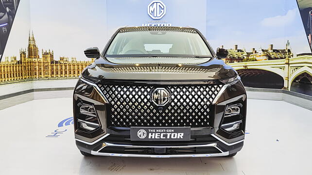 New MG Hector revealed in India; prices to be announced on 11